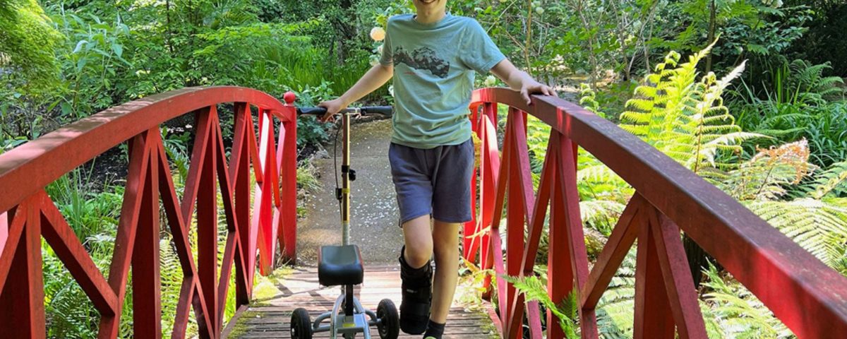 empowering-young-adults-freedom-mobility-knee-walker